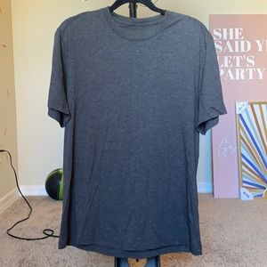 Like New Lululemon Men’s Tee